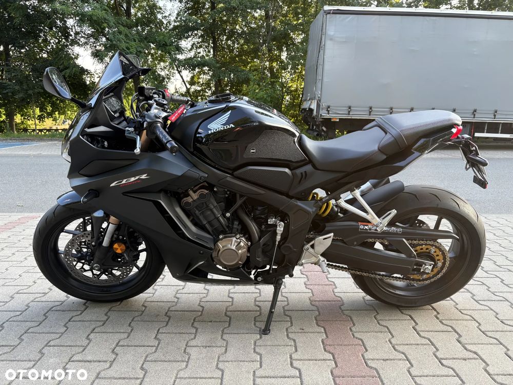 Honda CBR - 3