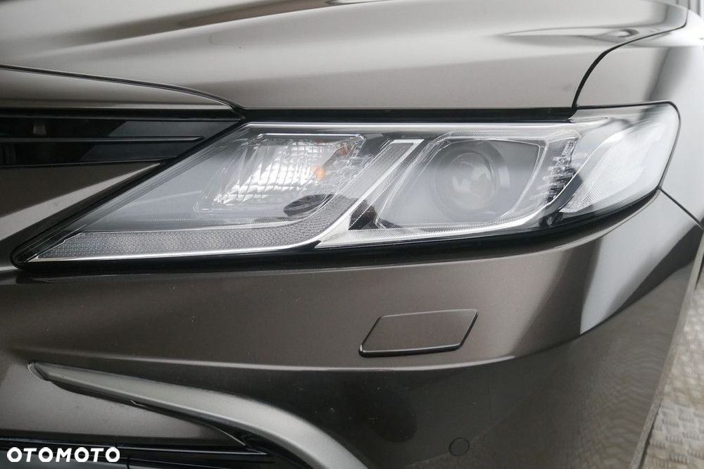 Toyota Camry 2.5 Hybrid Comfort CVT - 13