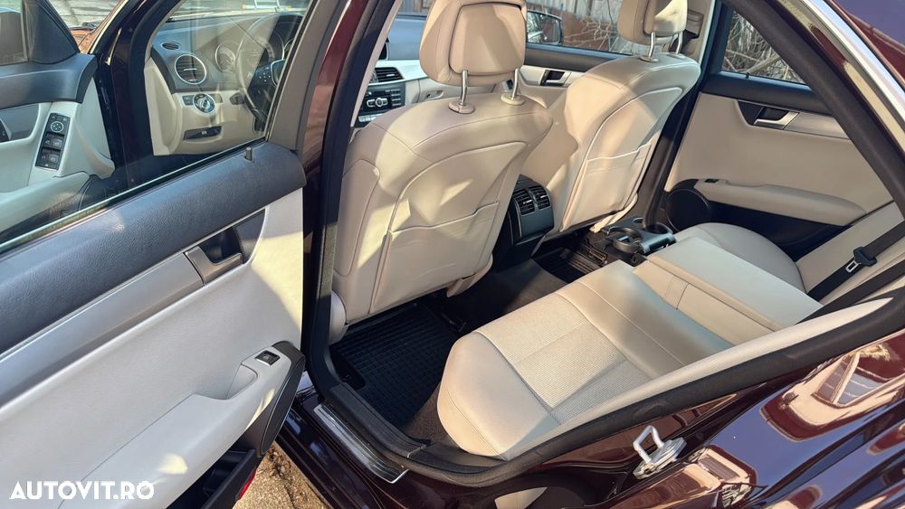 Mercedes-Benz C 200 CDI BlueEFFICIENCY - 8