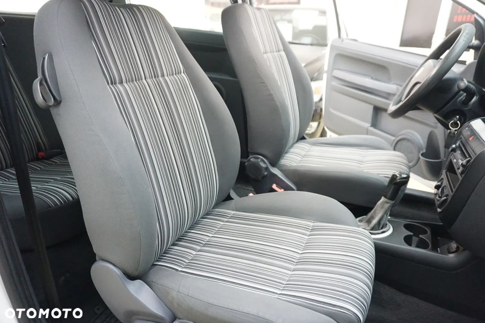 Volkswagen Fox 1.2 - 23