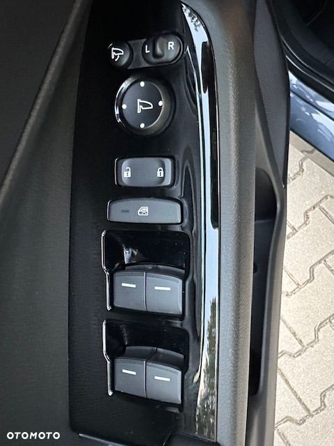 Honda HR-V 1.5 i-MMD Advance CVT - 34