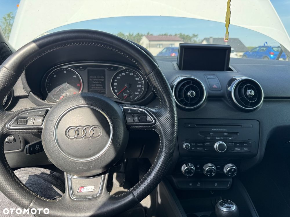Audi A1 Sportback 1.6 TDI S line edition - 12