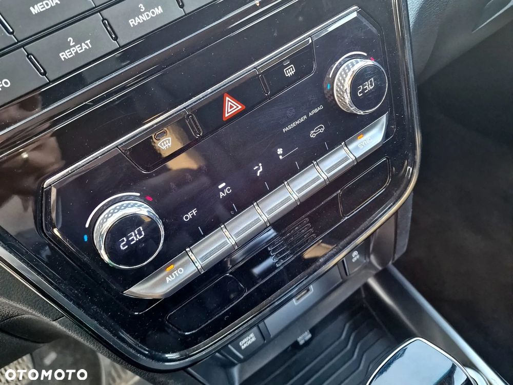 SsangYong/KGM Tivoli - 9
