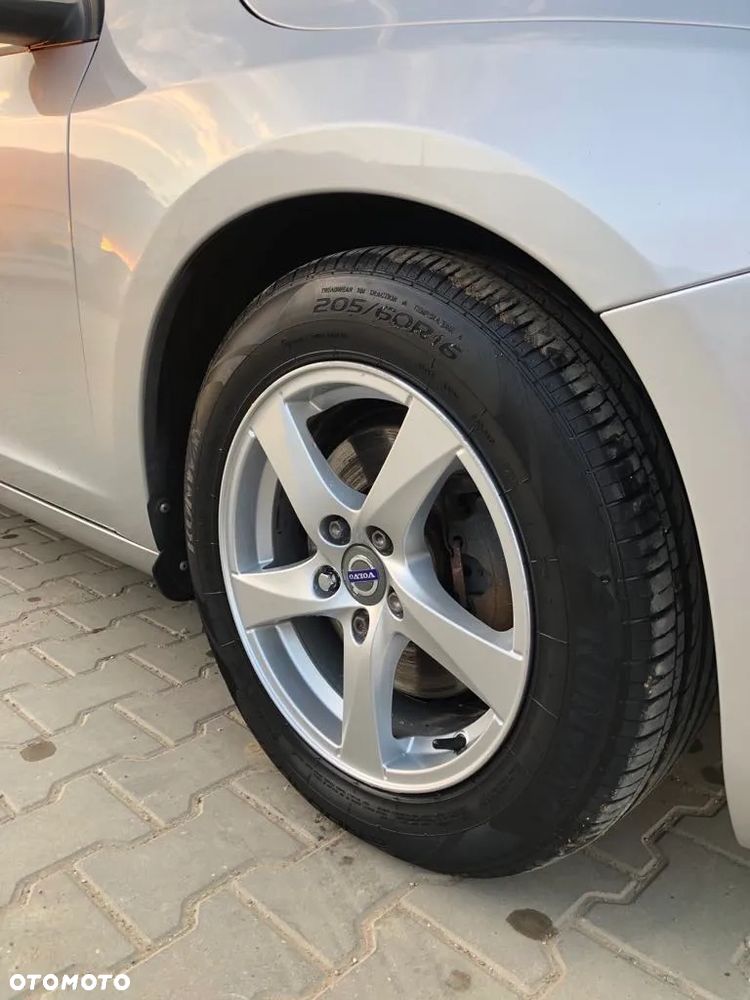 Volvo S60 D2 Momentum - 15