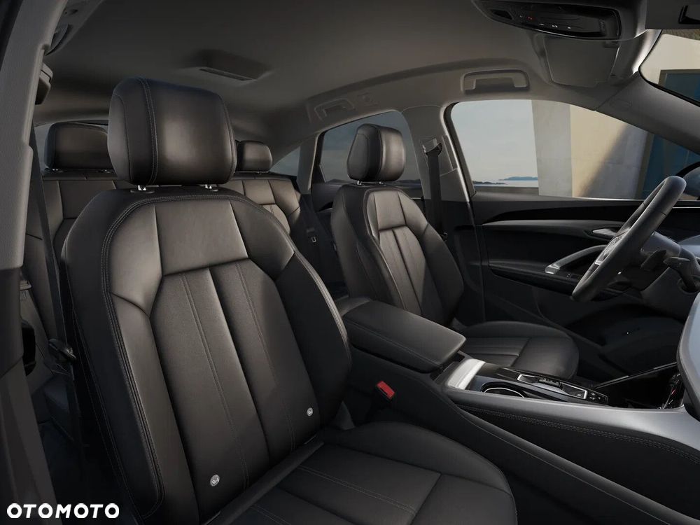 Audi Q5 Sportback - 8