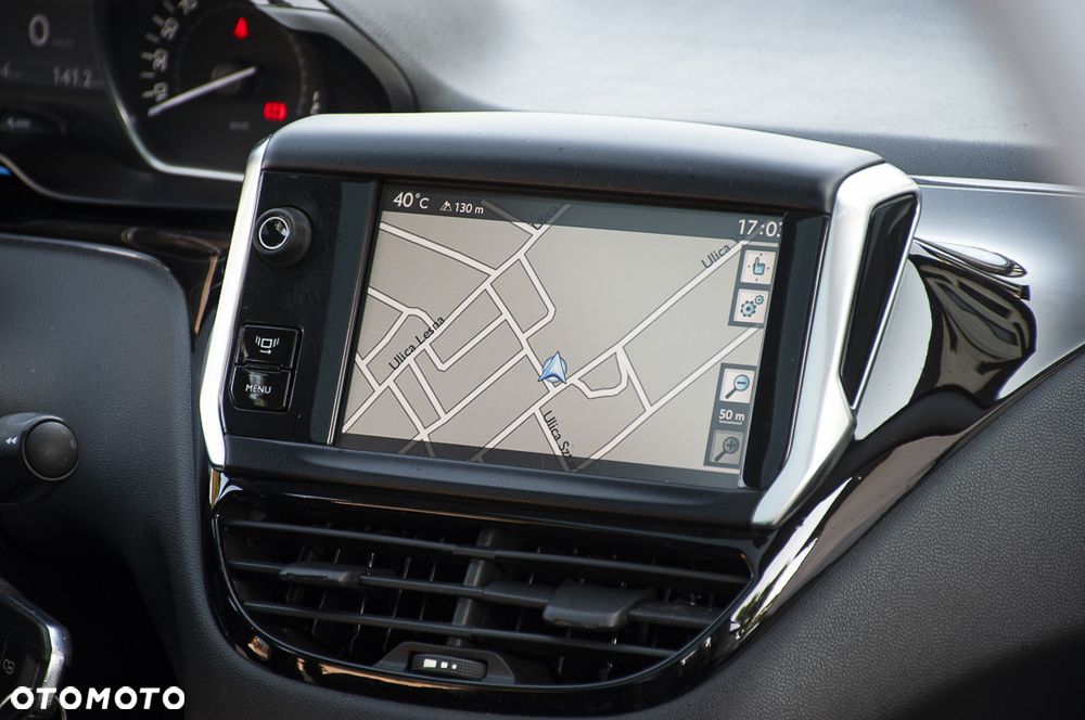 Peugeot 208 120 VTI Intuitive - 30