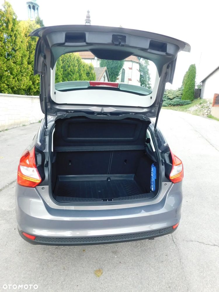 Ford Focus 1.6 Titanium - 12