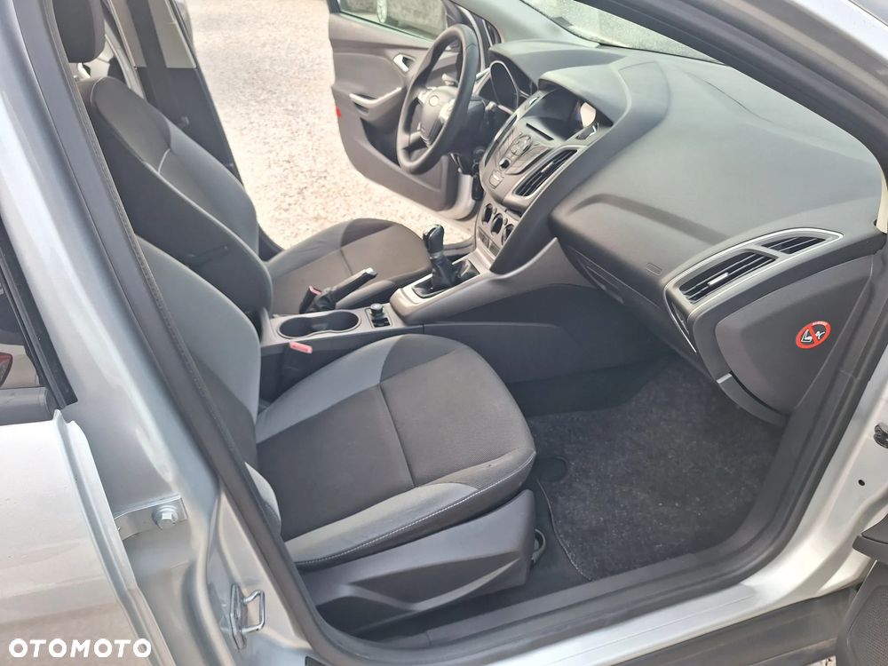 Ford Focus - 27