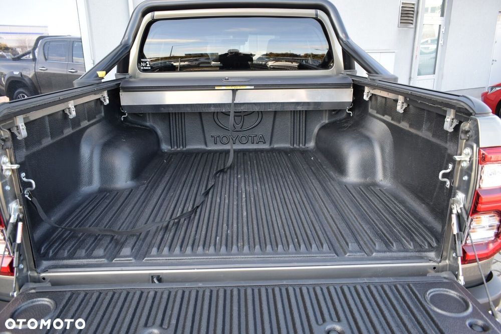 Toyota Hilux 2.8 D-4D mHEV Double Cab Executive 4x4 - 11