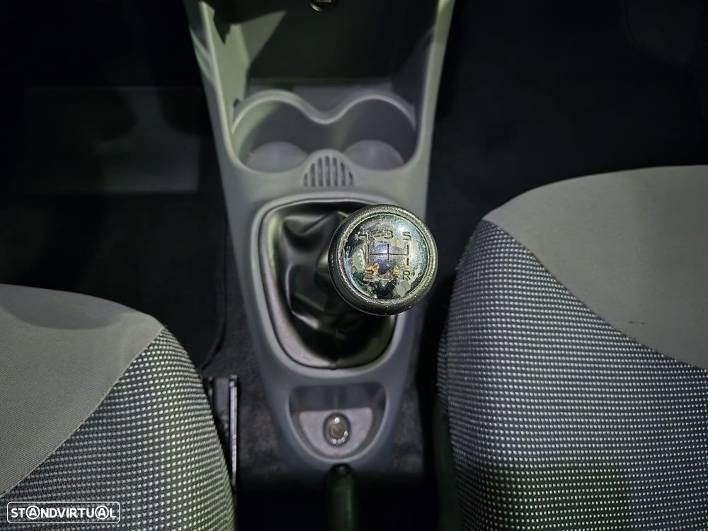 Peugeot 107 1.0 Urban - 17