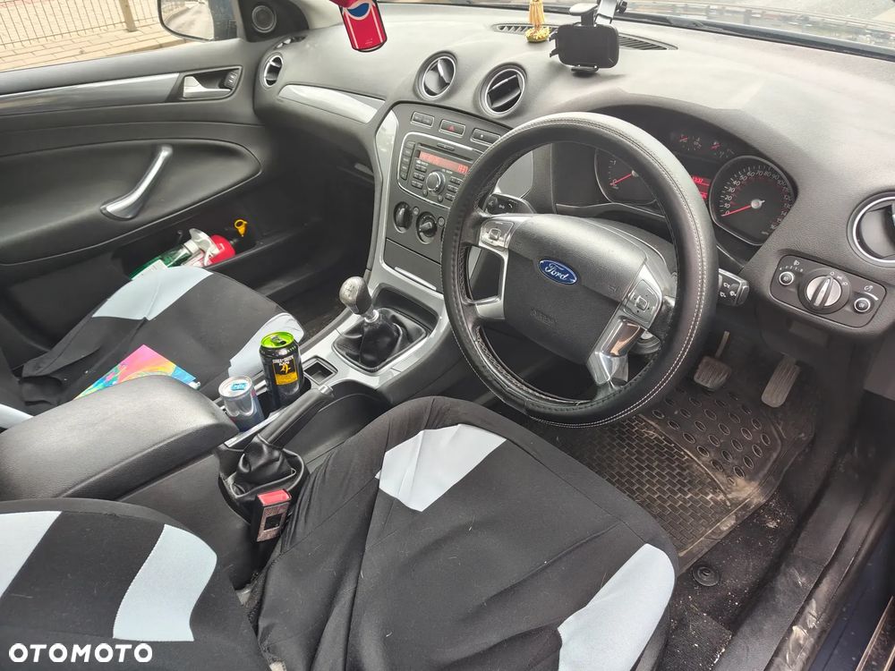Ford Mondeo - 16
