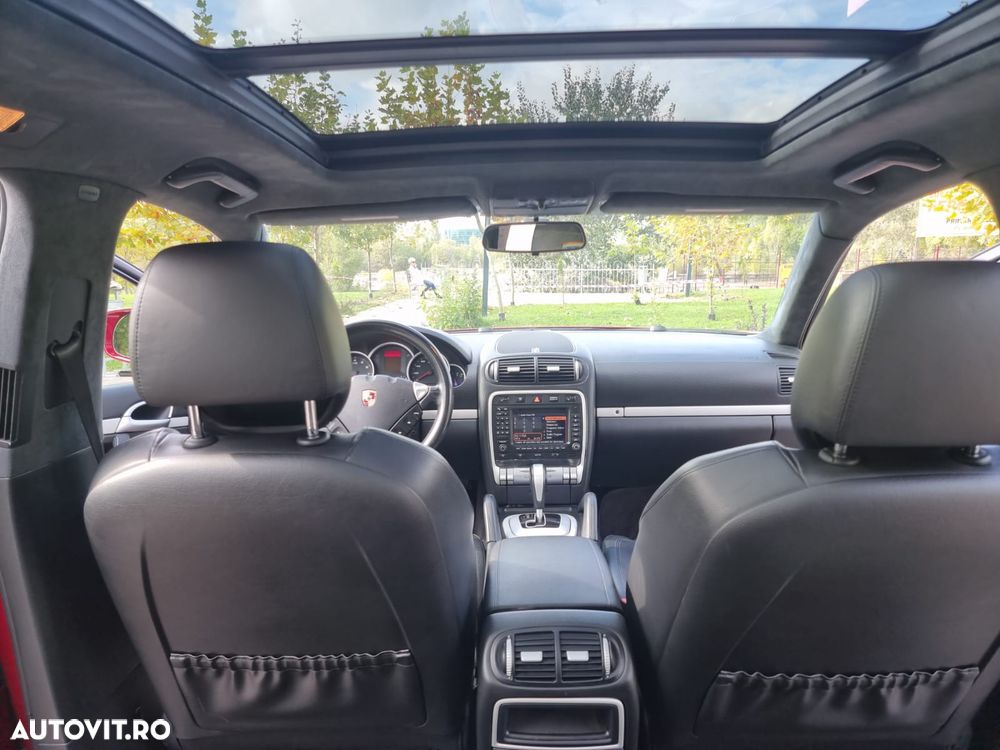 Porsche Cayenne - 16