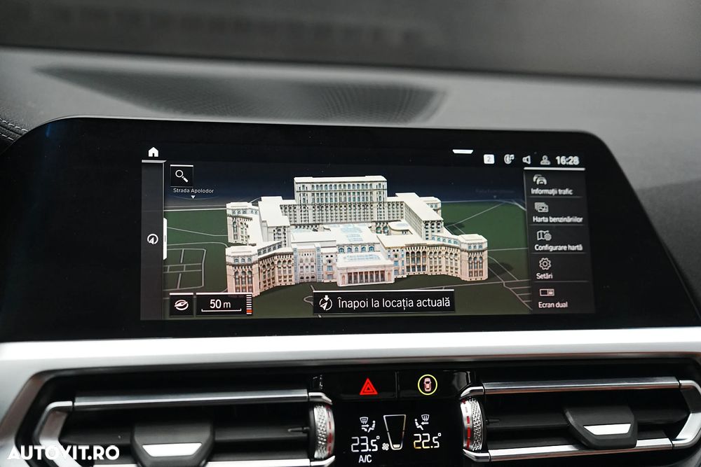 BMW Seria 3 330d Aut. Luxury Line - 32