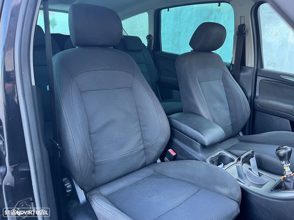 Ford S-Max 1.8 TDCi Titanium 7L - 25