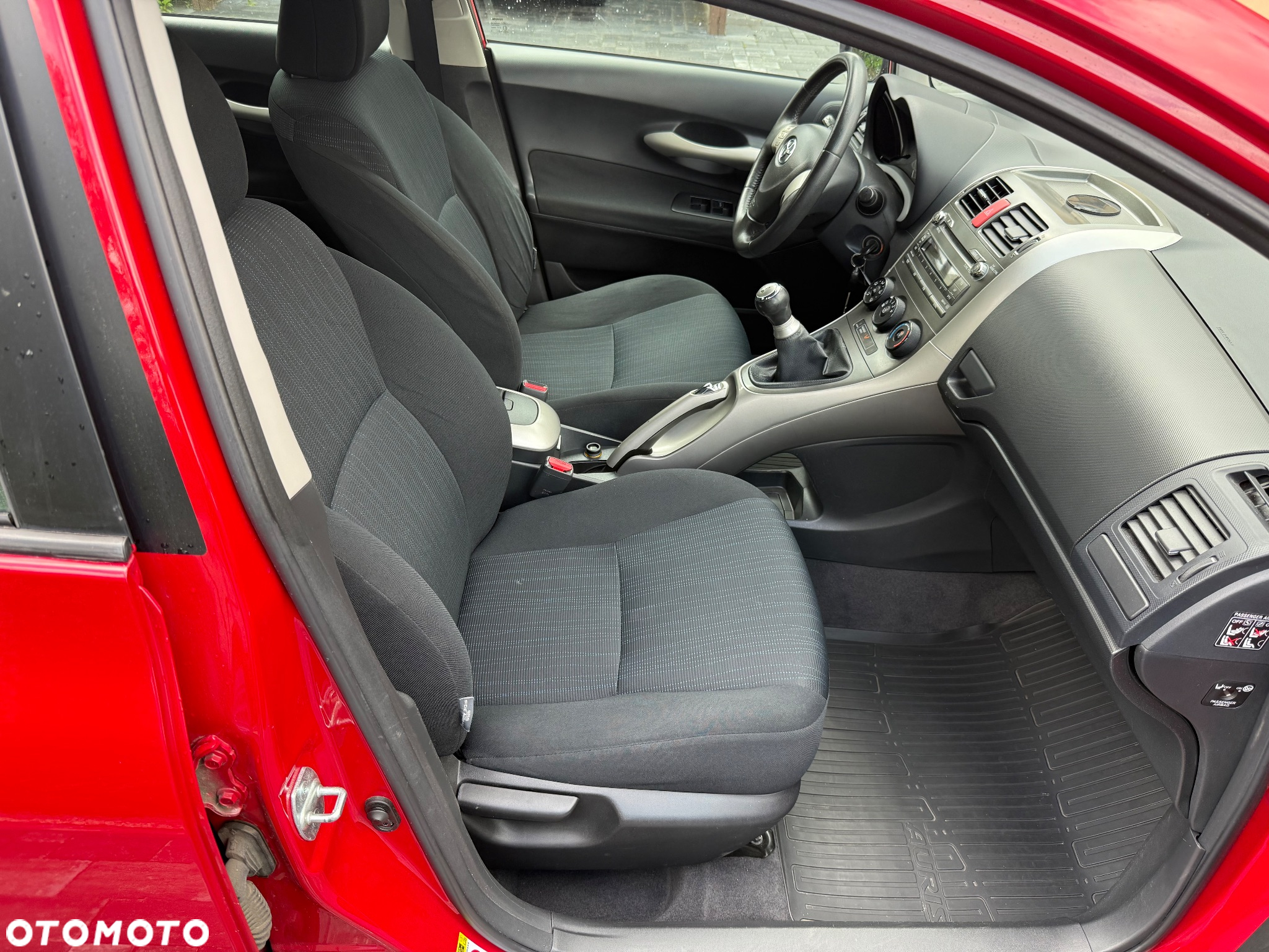 Toyota Auris 1.4 VVT-i Team - 23