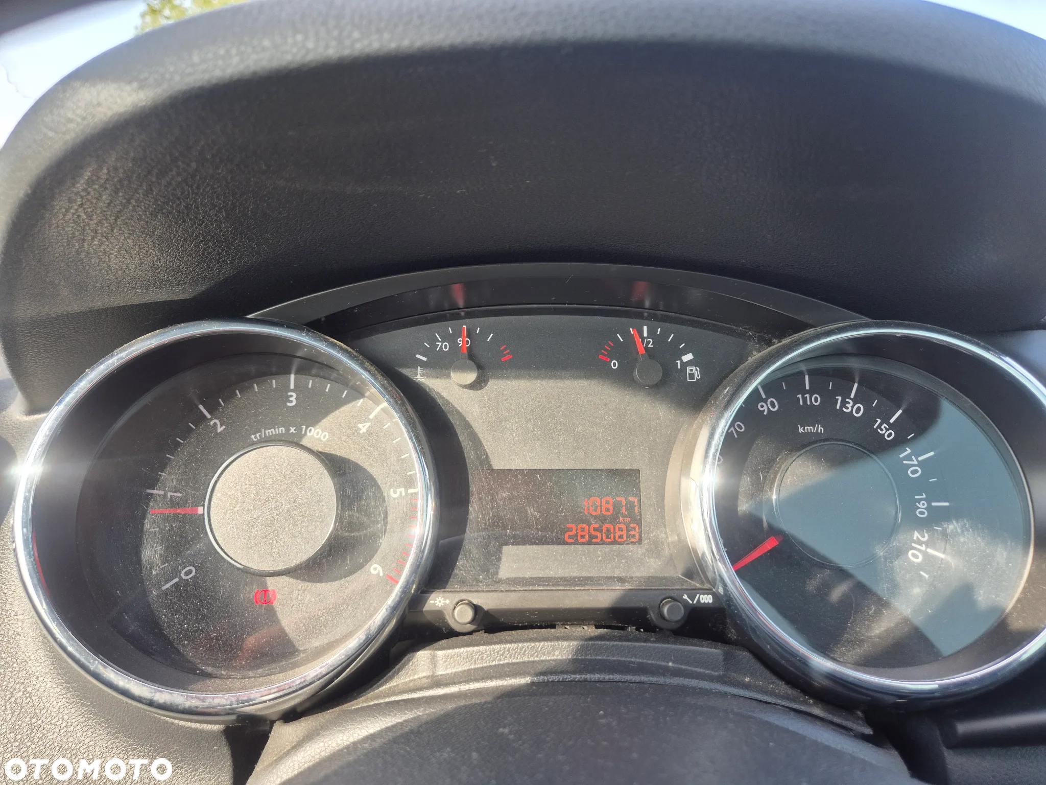 Peugeot 3008 1.6 HDi Premium - 29