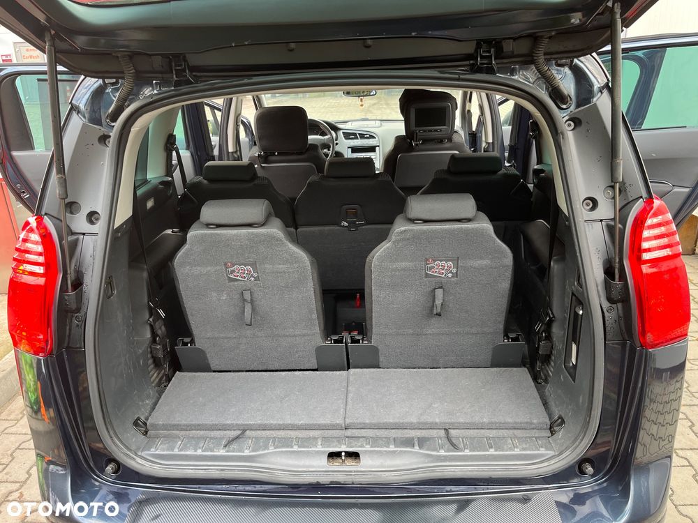 Peugeot 5008 - 9