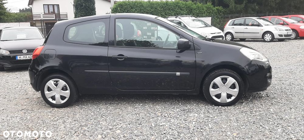 Renault Clio - 16
