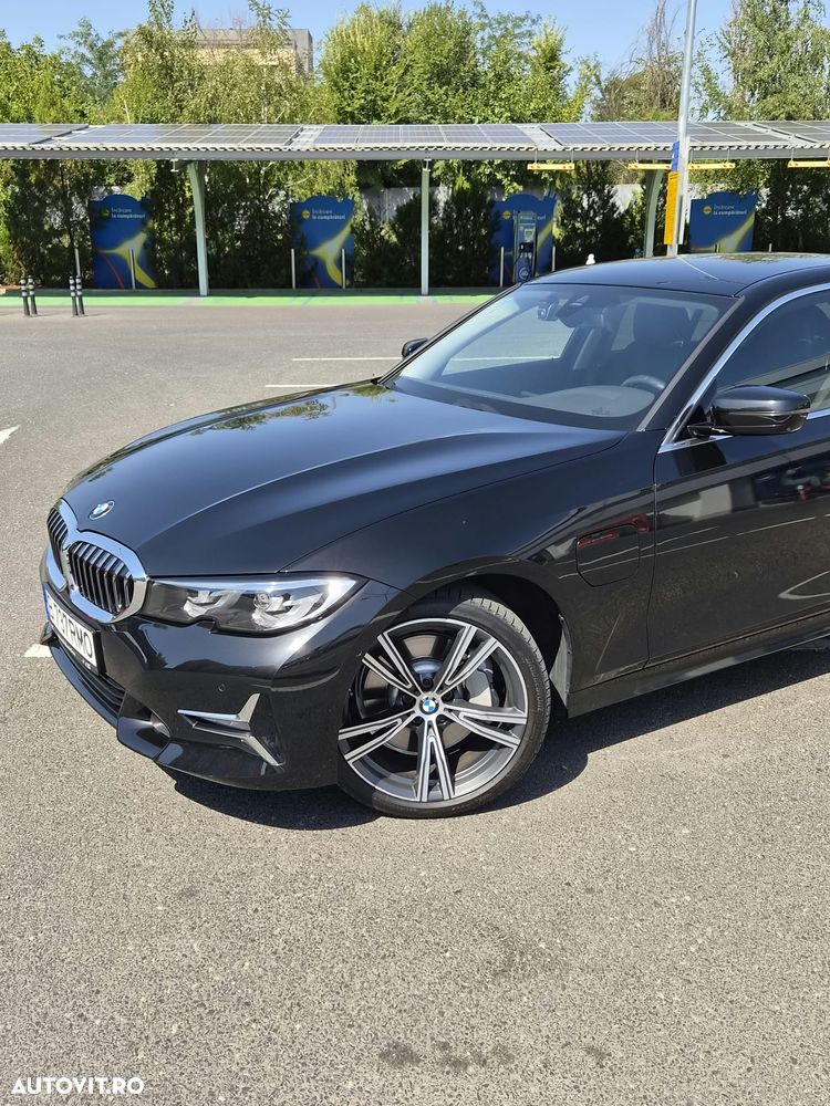 BMW 3 Series 2019 — imagine 2