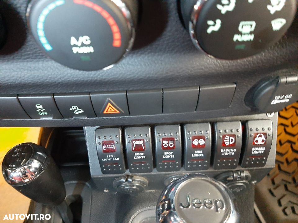 Jeep Wrangler Unlimited 3.6 V6 AT Rubicon - 13
