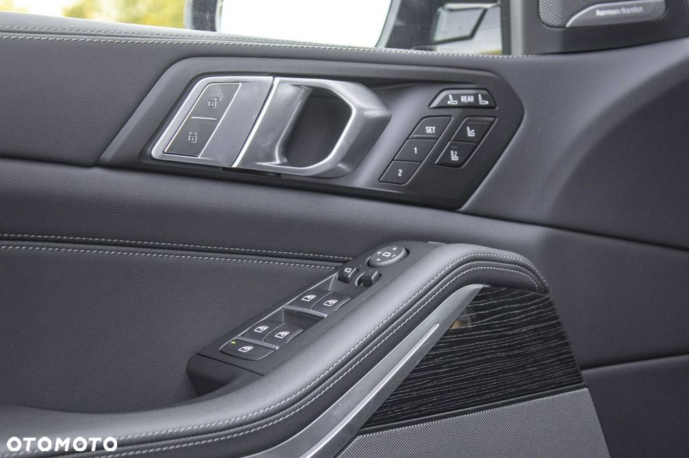 BMW X7 - 31