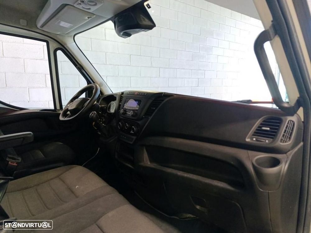 Iveco Daily 2.3 35S16V 3520L 3L c/IVA - 3