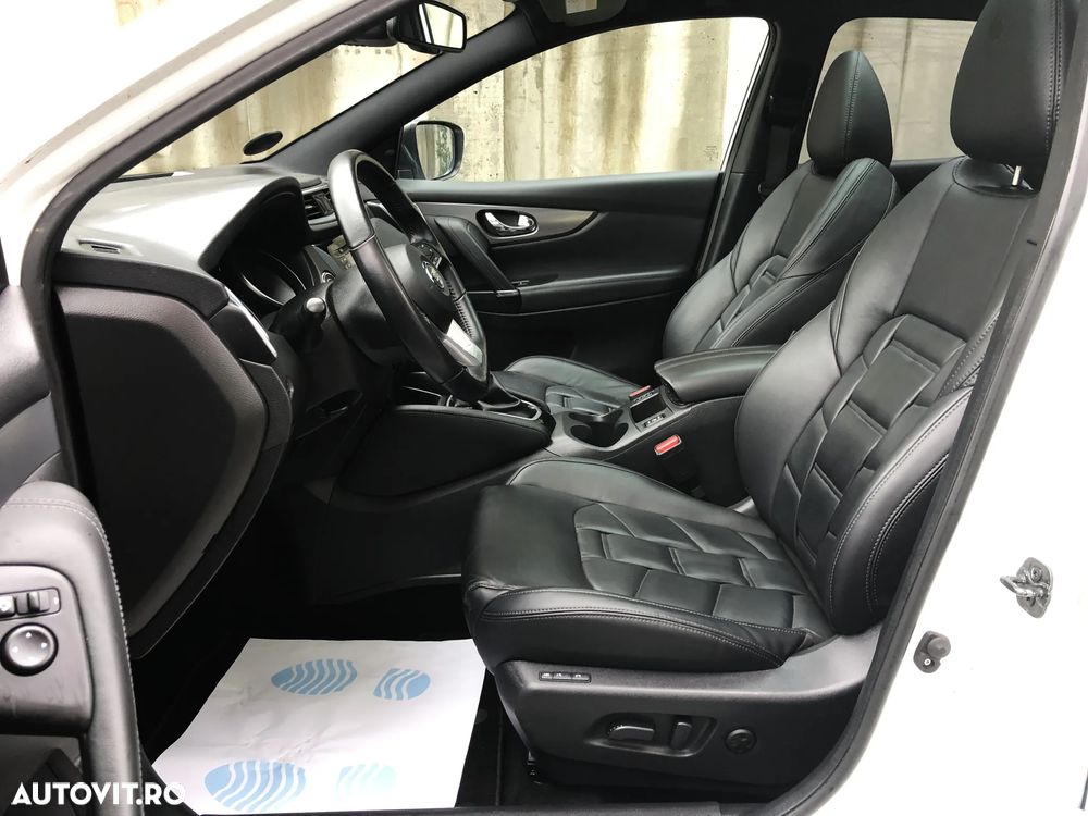 Nissan Qashqai 1.6 DCI Xtronic TEKNA+ - 10