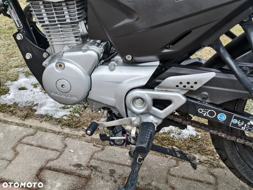 Honda CBF - 27