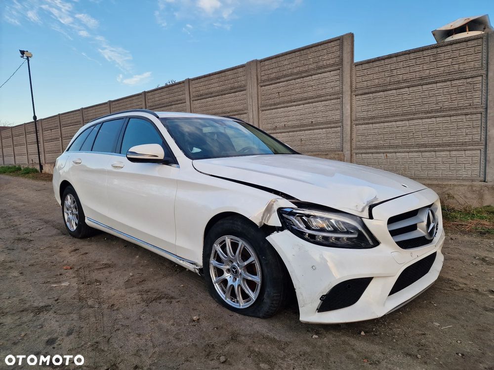 Mercedes-Benz Klasa C 180 d 9G-TRONIC Exclusive - 39