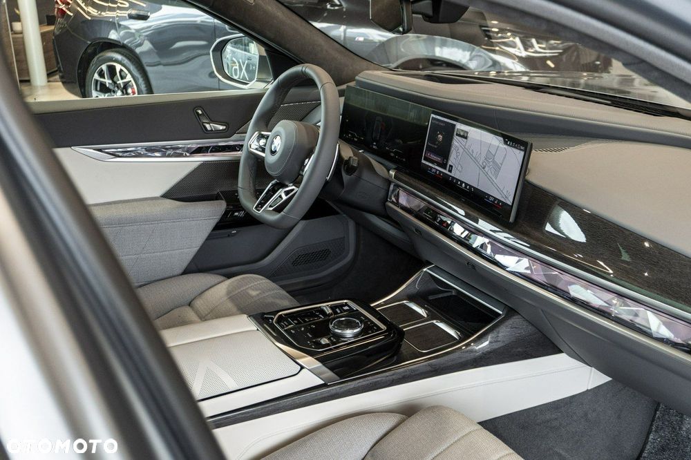 BMW Seria 7 - 22