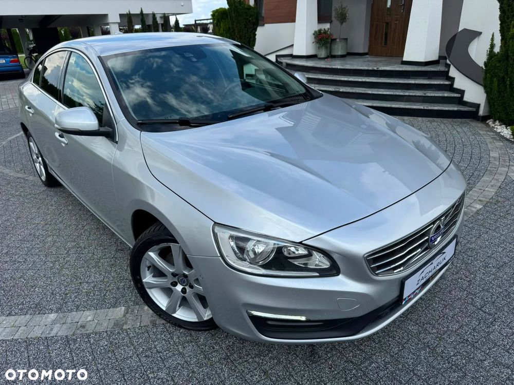 Volvo S60 D2 Momentum - 8