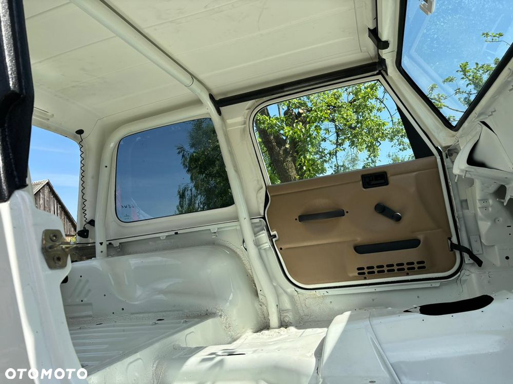 Jeep Wrangler 4.0 Sahara - 32