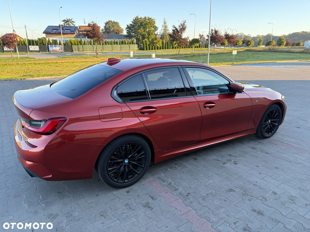 BMW Seria 3 320d xDrive - 2