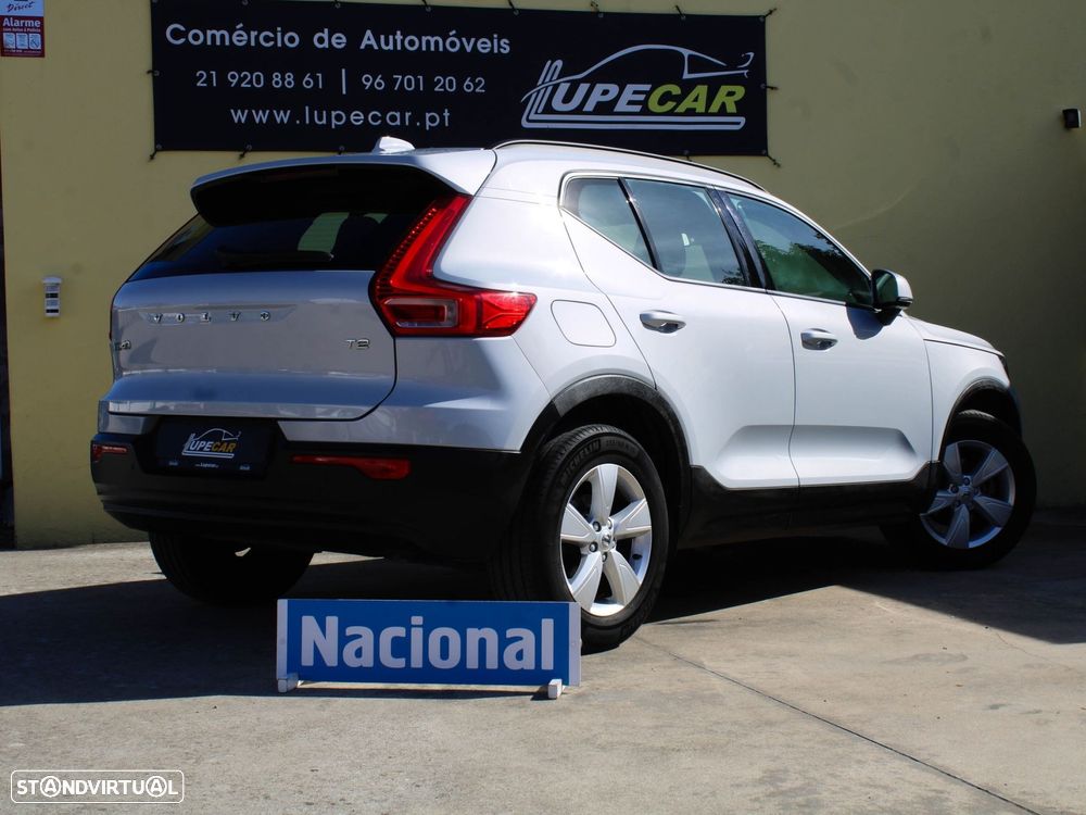Volvo XC 40 1.5 T2 Momentum Core - 3