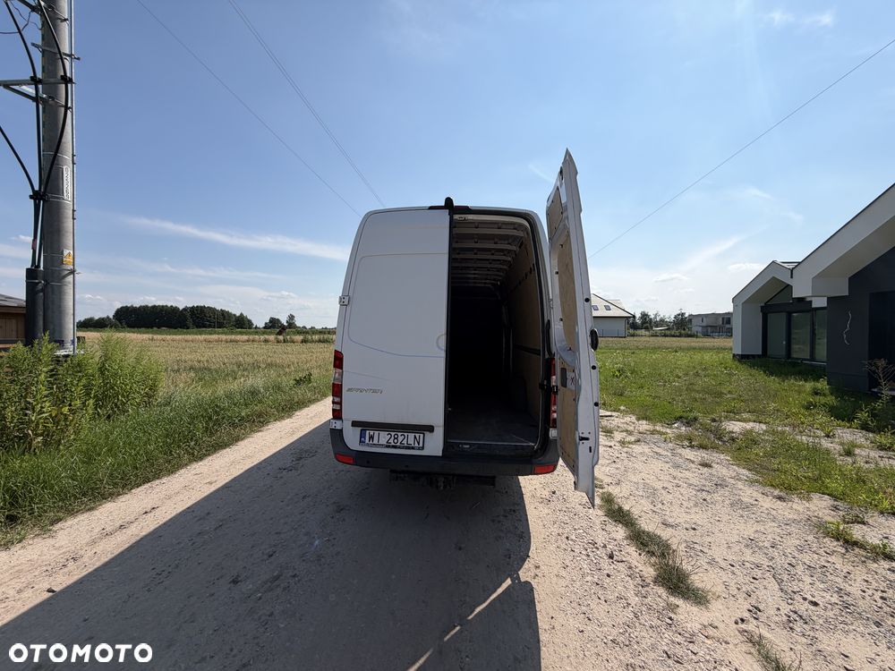 Mercedes-Benz SPRINTER - 8