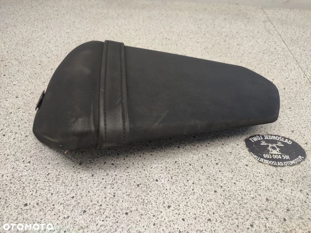 Kanapa, fotel tył, siedzenie pasażera Yamaha R125 R 125 YZF-R125 MT125 MT 125 - 2