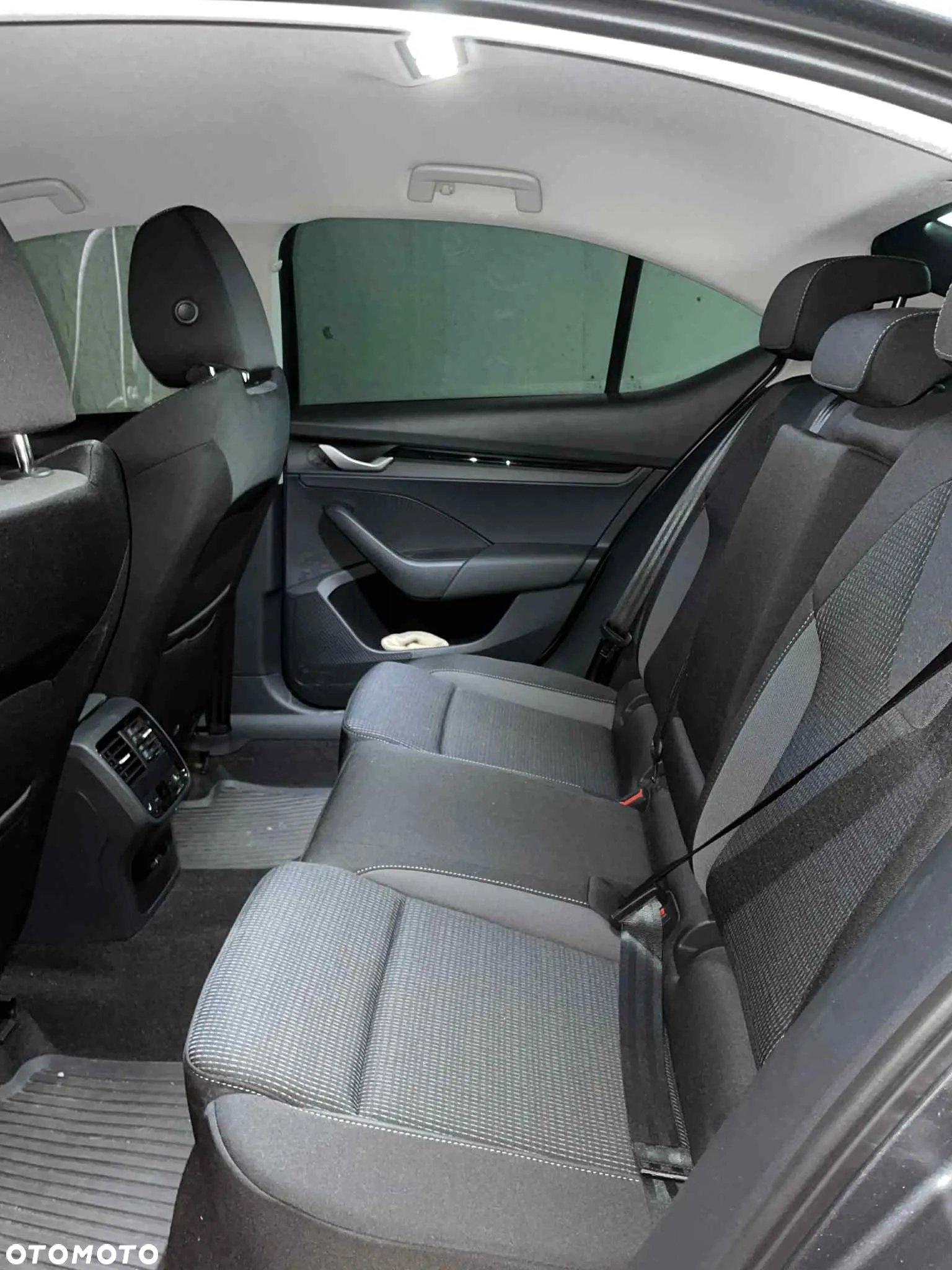 Skoda Octavia 1.5 TSI Selection - 6