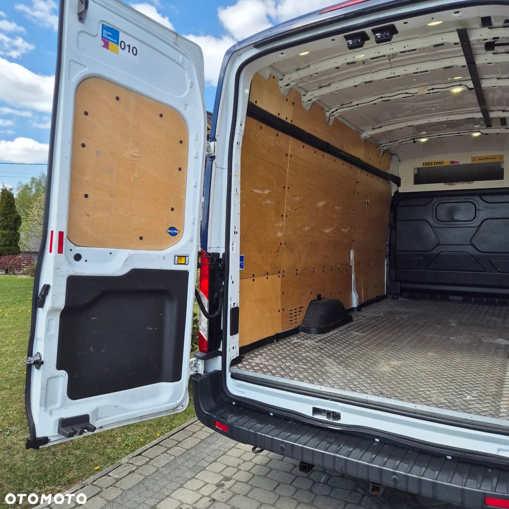Ford Transit - 13