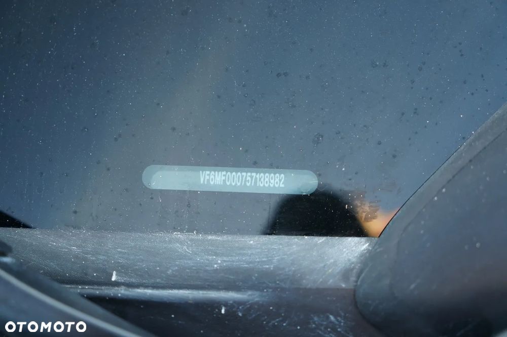 Renault MASTER /  BLASZAK / FURGON / MANUAL  / DMC 3500KG / SPROWADZONY / PO KONTRAKCIE SERWISOWYM - 38