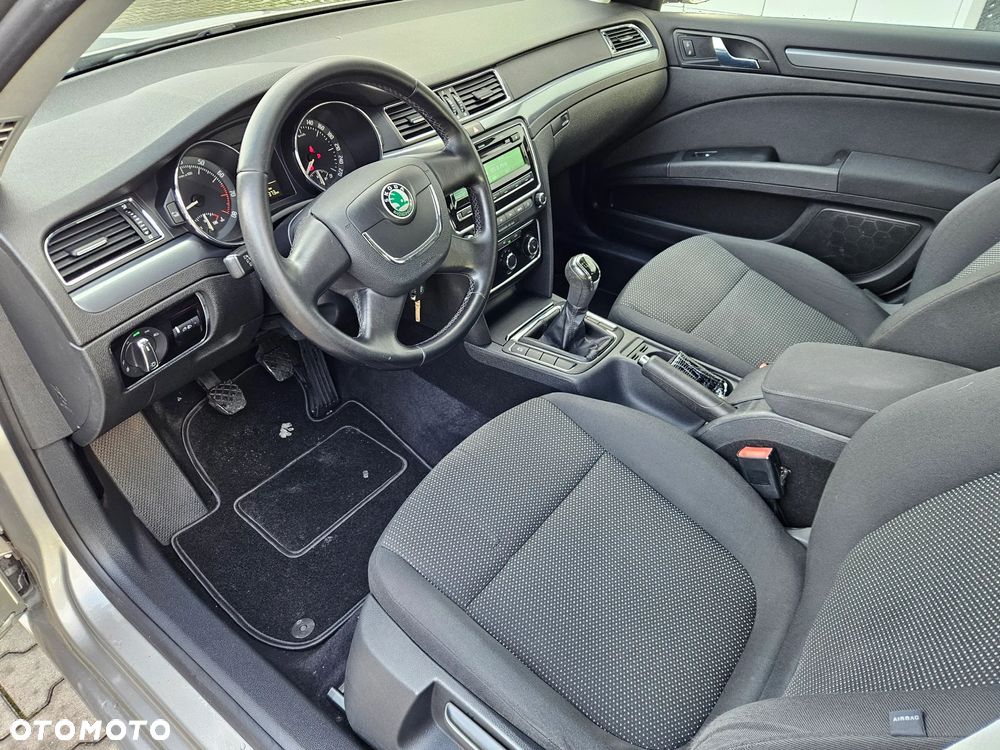Skoda Superb 1.8 TSI Active - 11