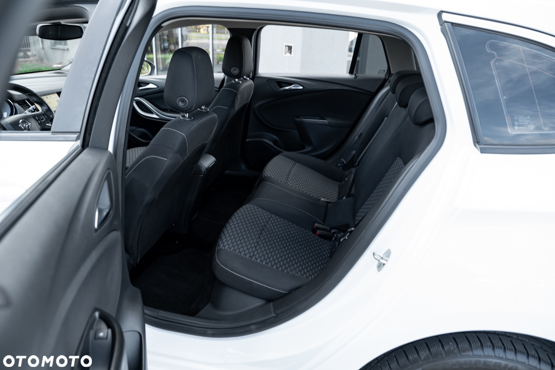 Opel Astra 1.6 D (CDTI) Automatik Sports Tourer Dynamic - 20