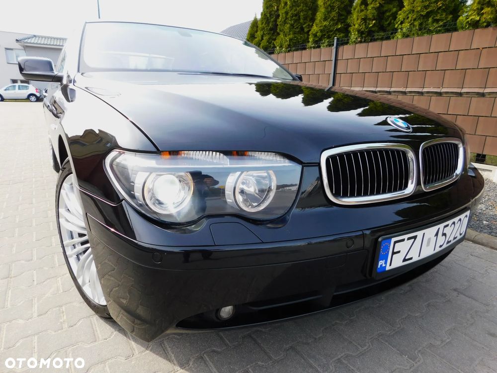 BMW Seria 7 745Li - 1