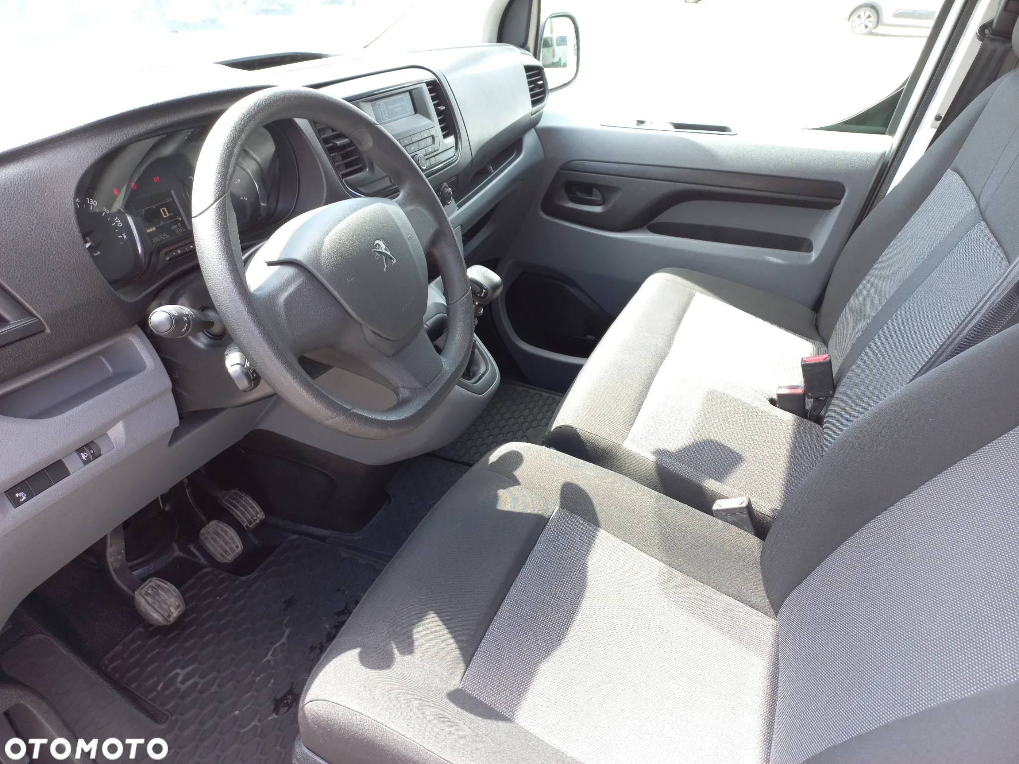 Peugeot Traveller 2.0 BlueHDi Long Business - 10