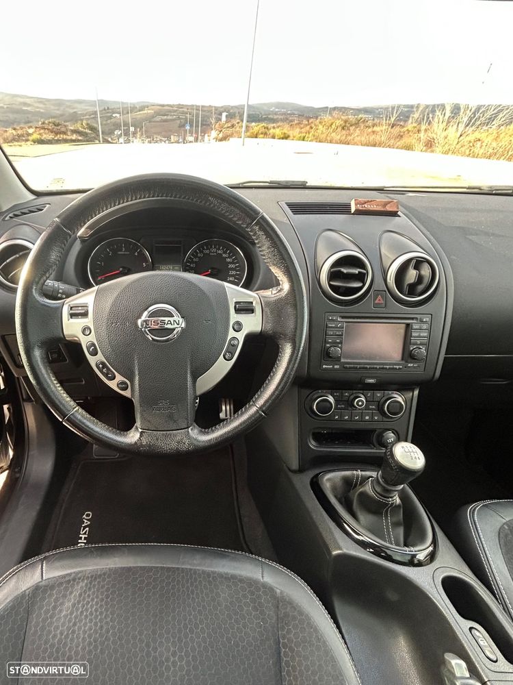 Nissan Qashqai 1.6 dCi Tekna Premium 17 Pele S P.Preta - 11