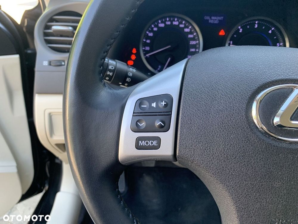 Lexus IS 220 D Elegance - 16