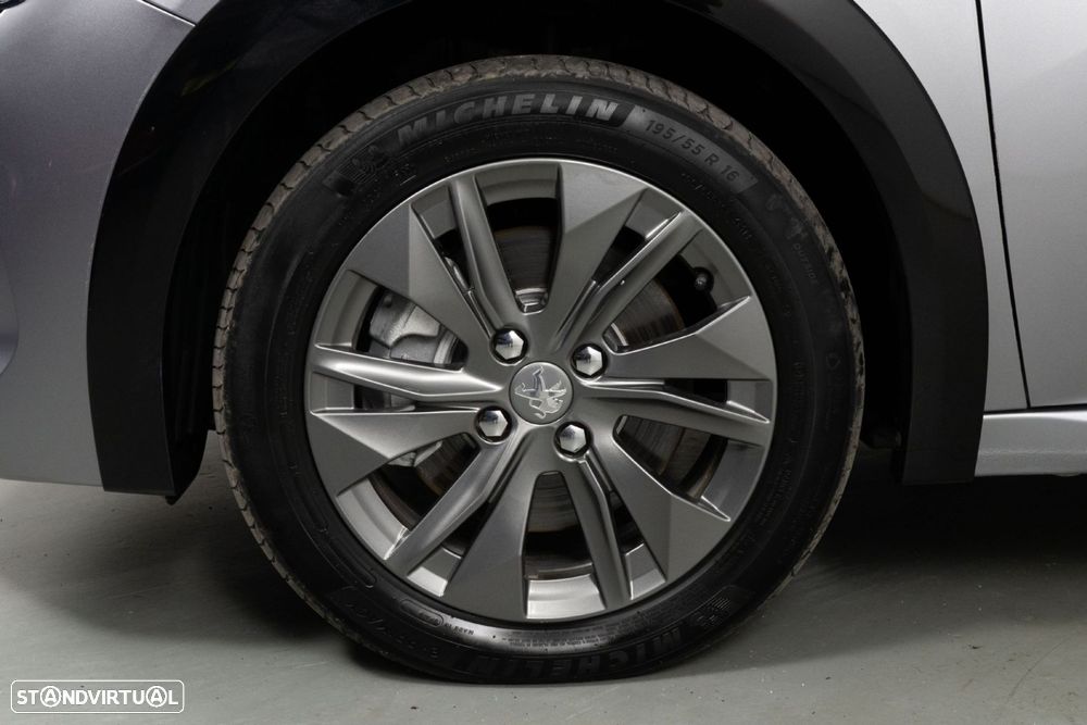 Peugeot e-208 50 kWh Allure Pack - 18