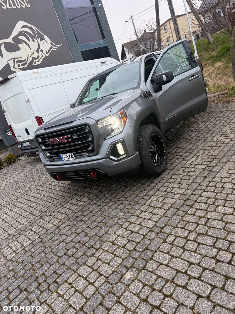 GMC Sierra - 3