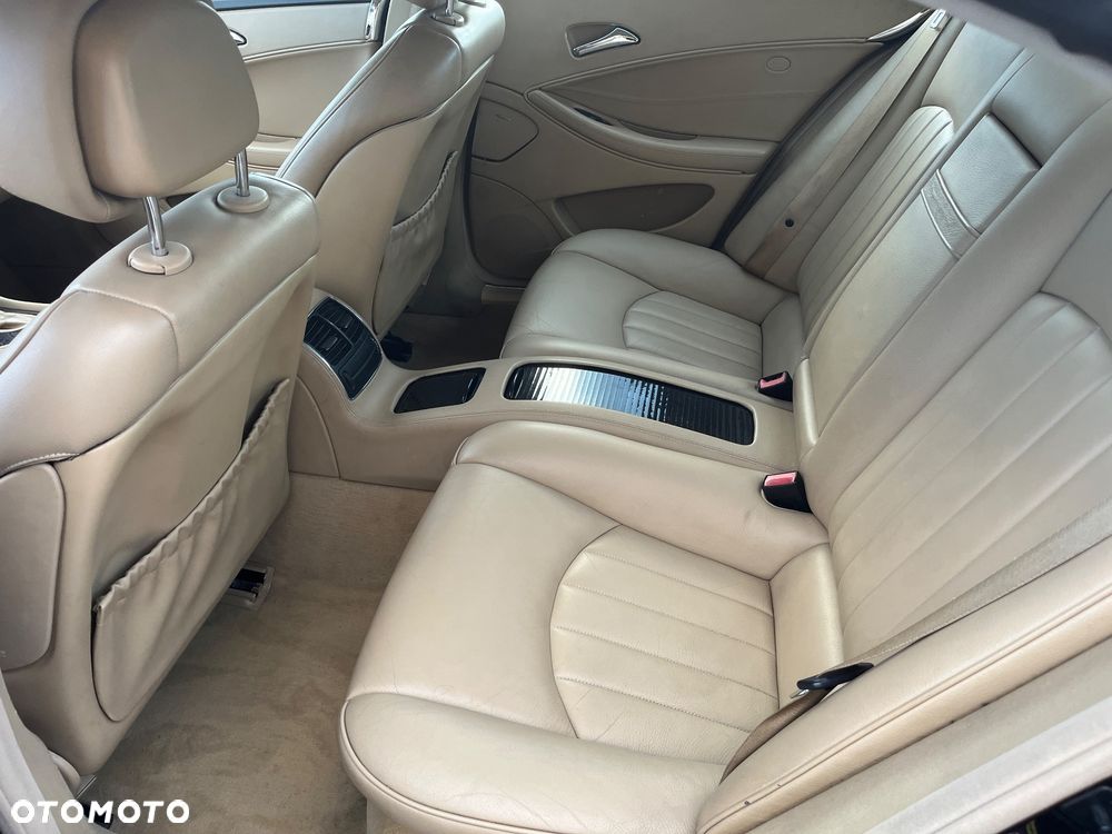 Mercedes-Benz CLS - 17