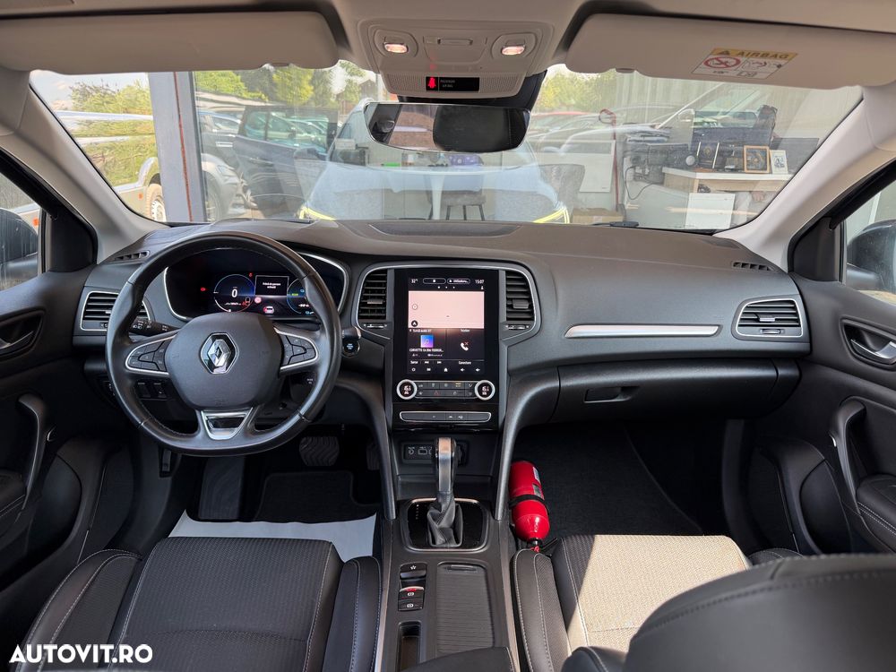 Renault Megane E-TECH 160 INTENS - 10