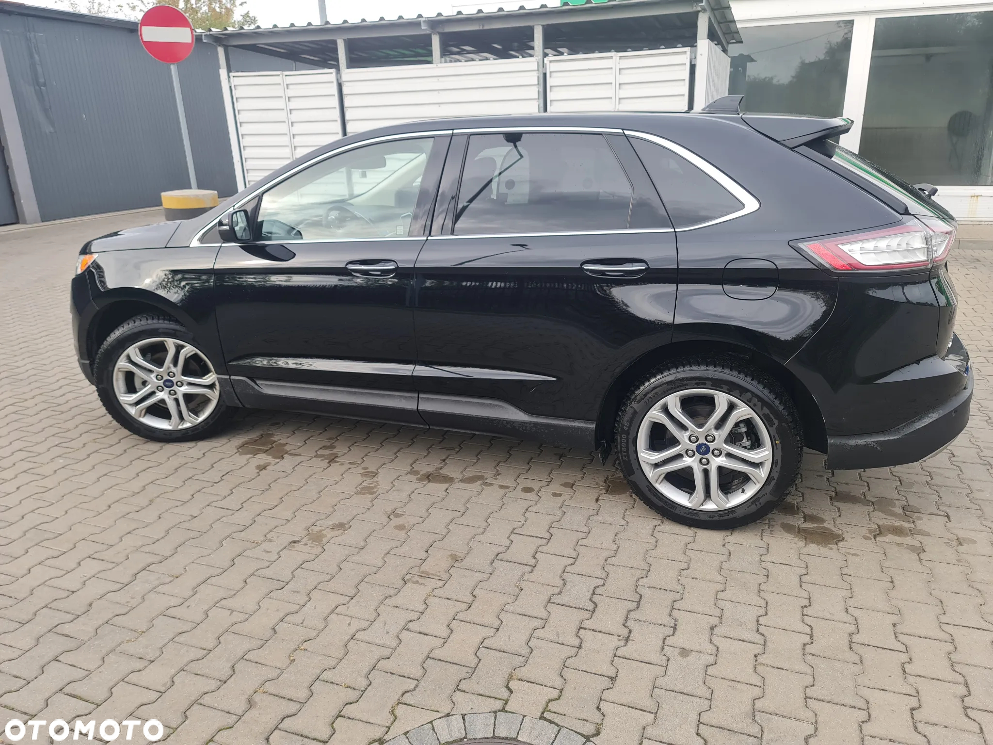 Ford Edge - 4